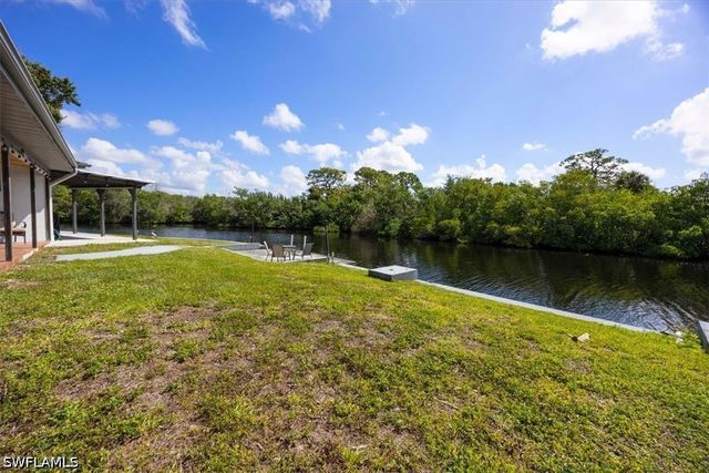 1318 Thompson ST, North Fort Myers, FL 33903