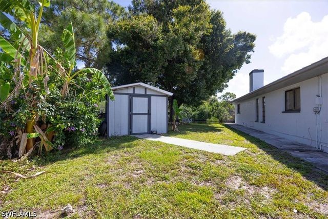 1318 Thompson ST, North Fort Myers, FL 33903