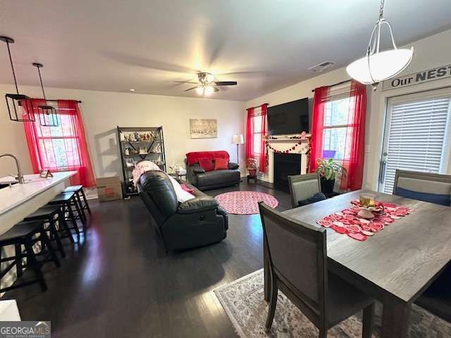 256 Bobbie Way, Woodstock, GA 30189