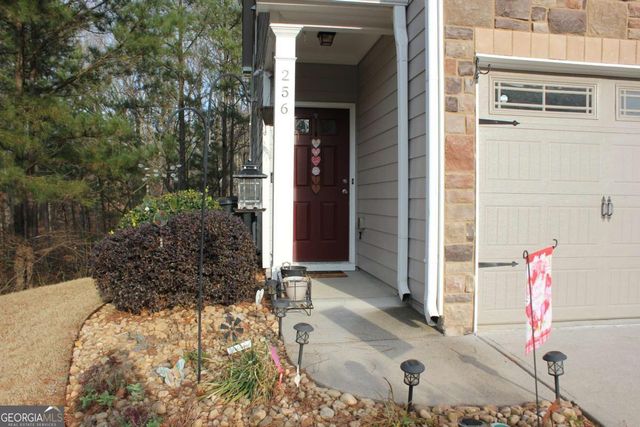 256 Bobbie Way, Woodstock, GA 30189