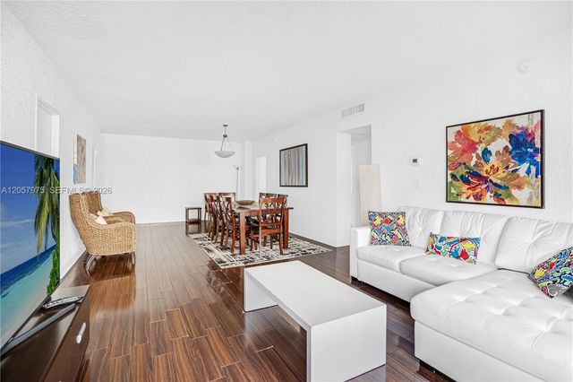 4001 S Ocean Drive 7P, Hollywood, FL 33019