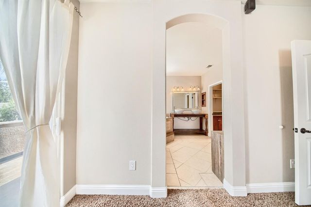 579 Almondcrest St, Oakdale, CA 95361