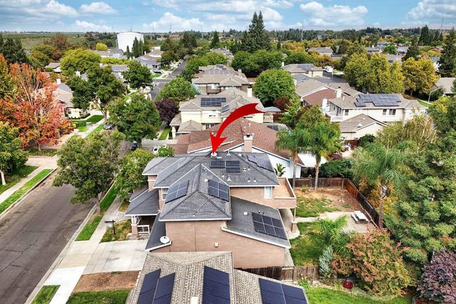 579 Almondcrest St, Oakdale, CA 95361