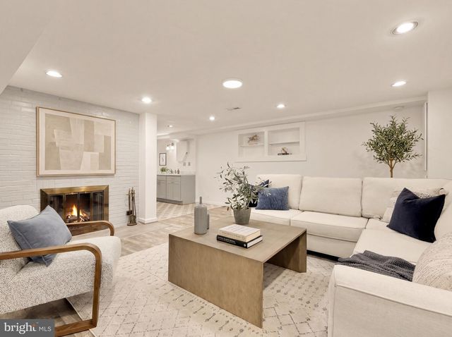 4717 EDGEFIELD RD, Bethesda, MD 20814