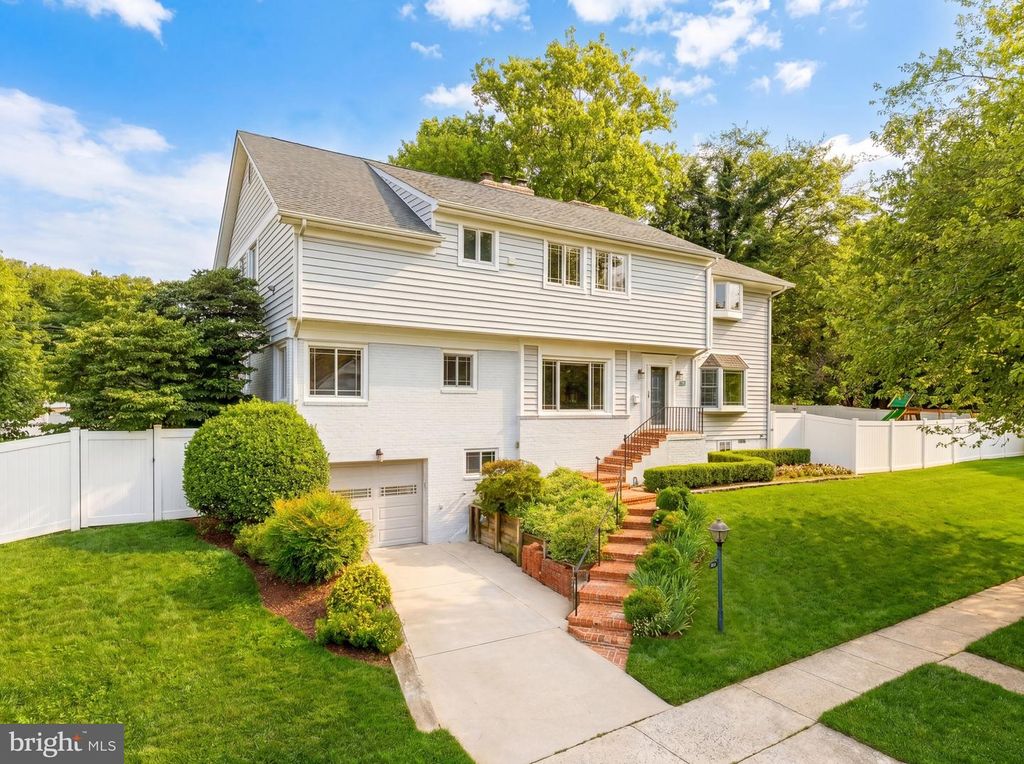 4717 EDGEFIELD RD, Bethesda, MD 20814