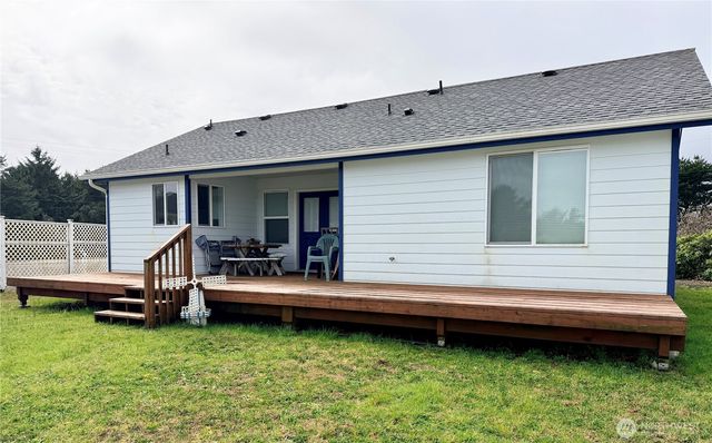 399 N Razor Clam Drive SW, Ocean Shores, WA 98569