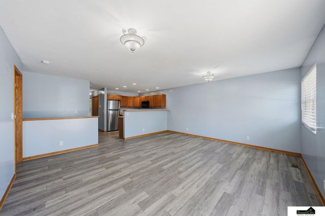 7229 Dorchester Court, Lincoln, NE 68521