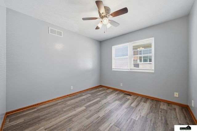 7229 Dorchester Court, Lincoln, NE 68521
