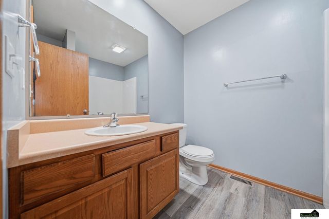 7229 Dorchester Court, Lincoln, NE 68521
