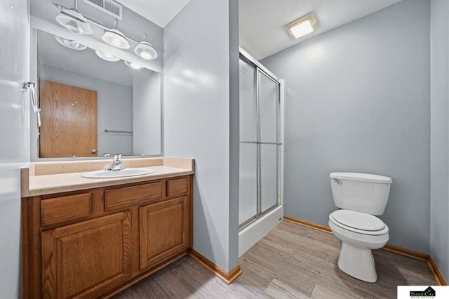 7229 Dorchester Court, Lincoln, NE 68521