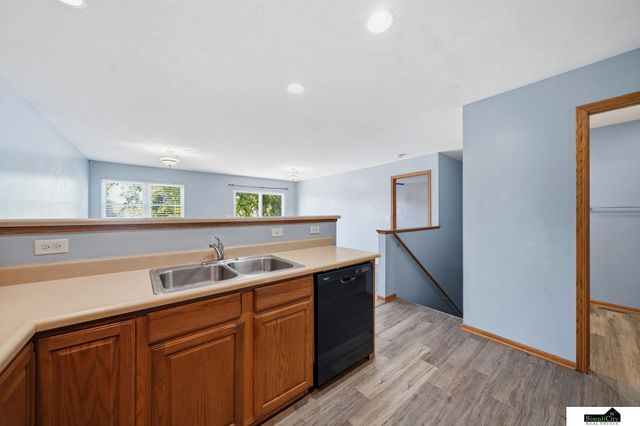 7229 Dorchester Court, Lincoln, NE 68521