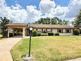 503 FINSBURY CIRCLE A, Sun City Center, FL 33573