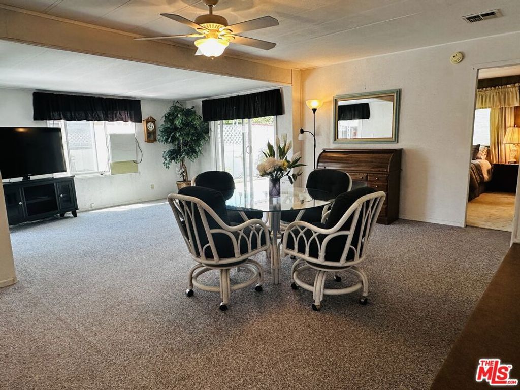 Image 16 of property listing at 8 Calle Abajo, Palm Springs, CA 92264