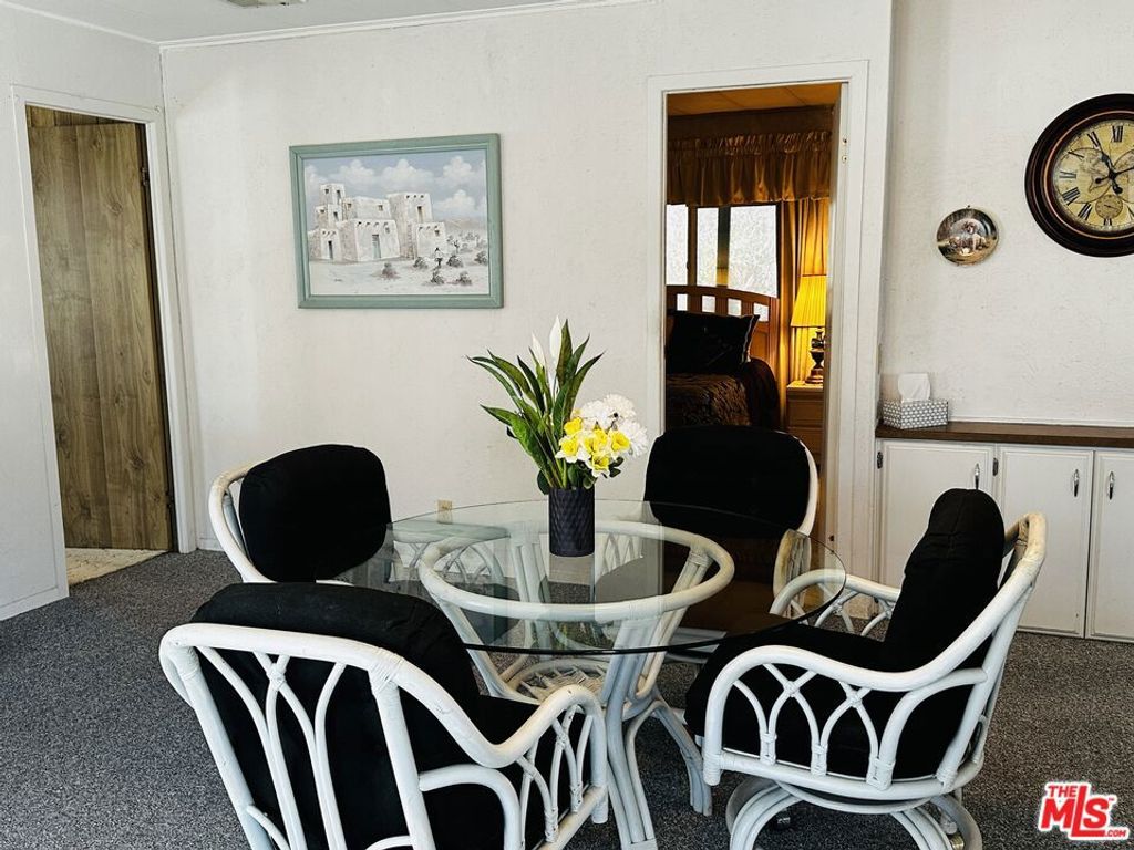 Image 17 of property listing at 8 Calle Abajo, Palm Springs, CA 92264