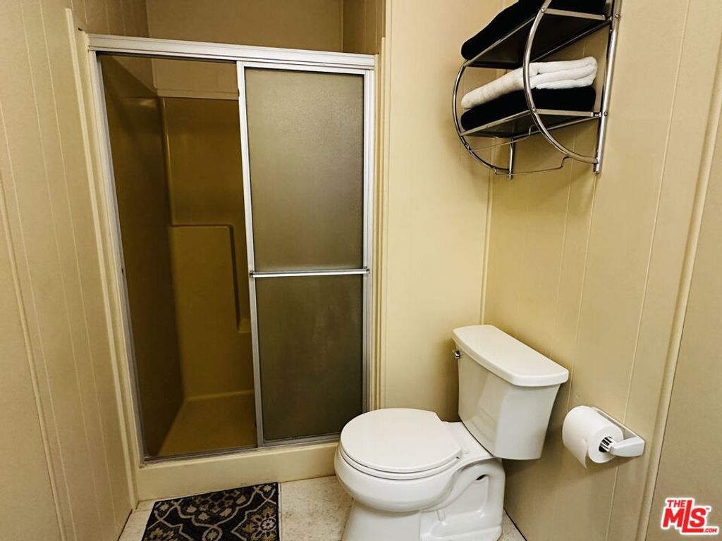 Image 24 of property listing at 8 Calle Abajo, Palm Springs, CA 92264