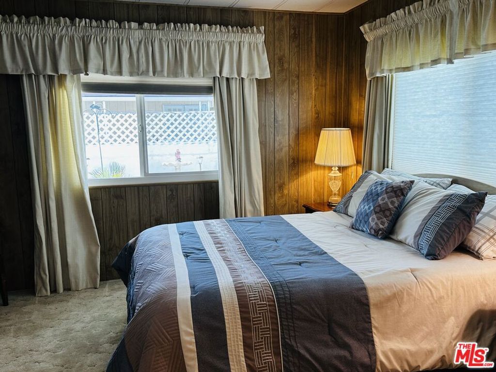 Image 27 of property listing at 8 Calle Abajo, Palm Springs, CA 92264