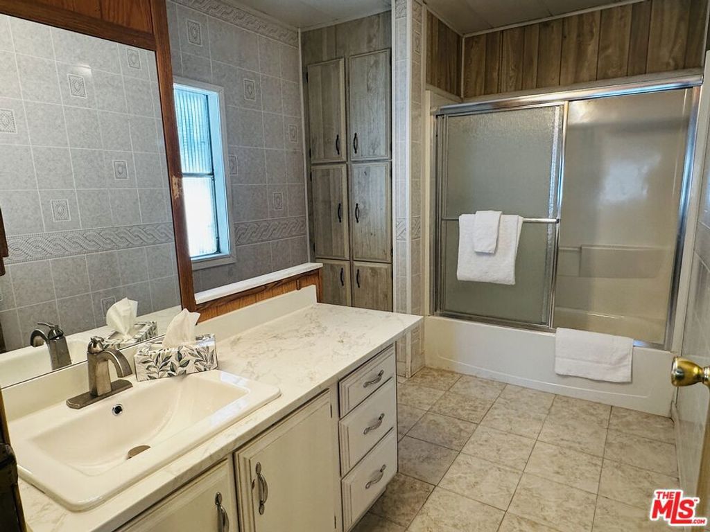 Image 31 of property listing at 8 Calle Abajo, Palm Springs, CA 92264