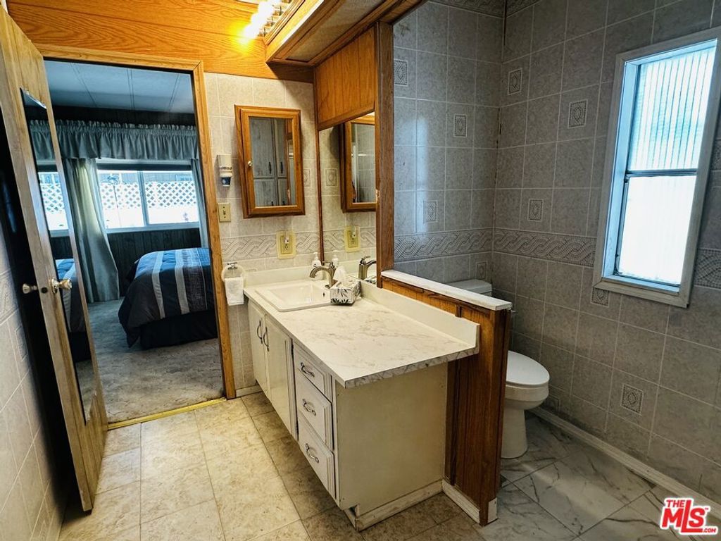 Image 34 of property listing at 8 Calle Abajo, Palm Springs, CA 92264