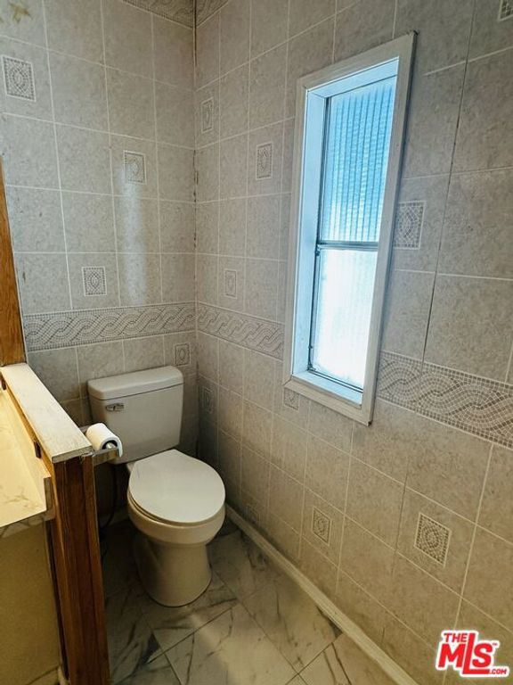 Image 35 of property listing at 8 Calle Abajo, Palm Springs, CA 92264