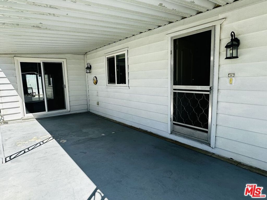 Image 41 of property listing at 8 Calle Abajo, Palm Springs, CA 92264