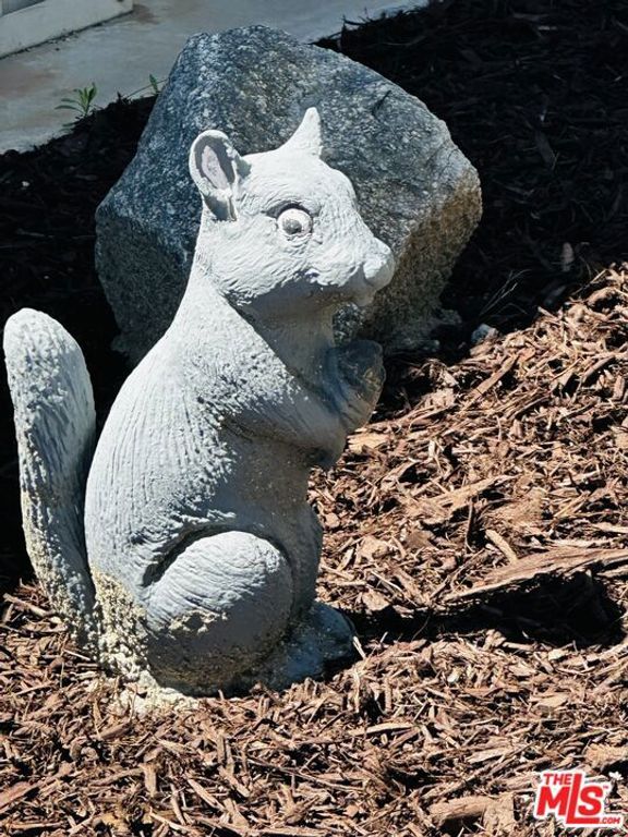 Image 42 of property listing at 8 Calle Abajo, Palm Springs, CA 92264