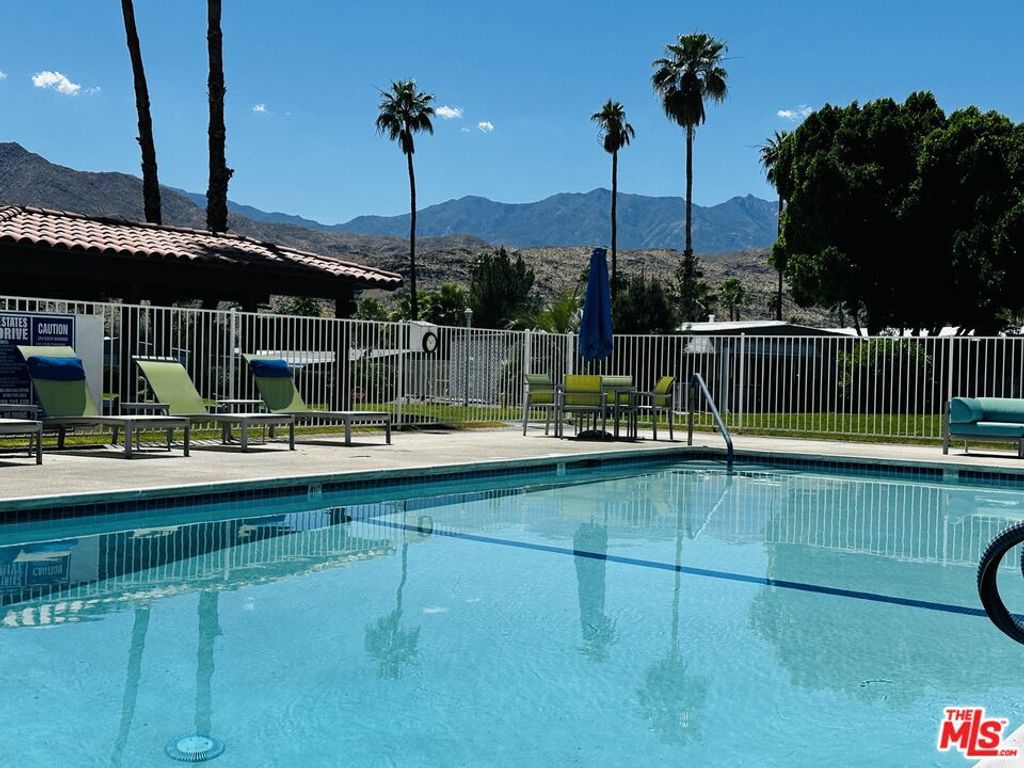 Image 53 of property listing at 8 Calle Abajo, Palm Springs, CA 92264