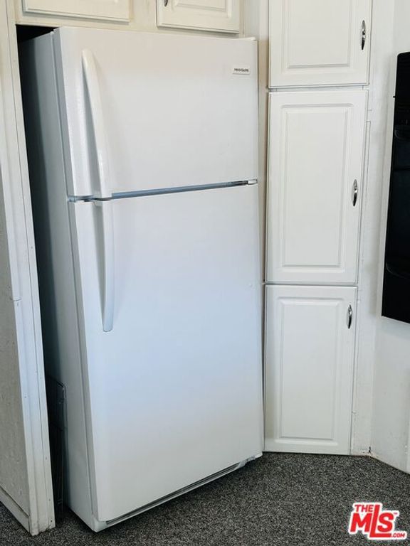 Image 8 of property listing at 8 Calle Abajo, Palm Springs, CA 92264