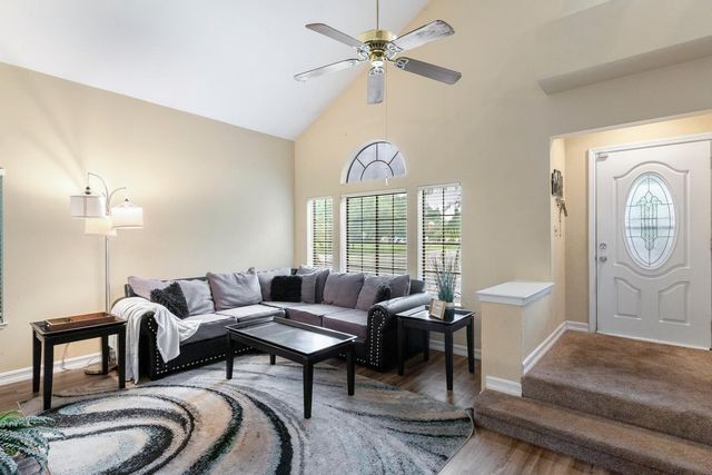 1705 Partridge Ln, Tracy, CA 95376