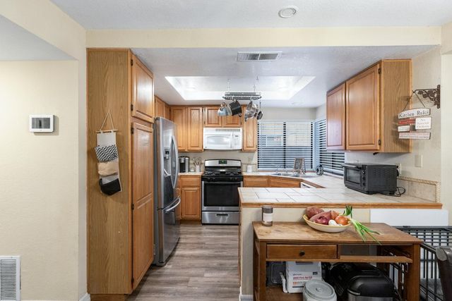 1705 Partridge Ln, Tracy, CA 95376