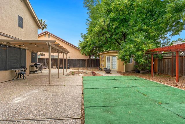 1705 Partridge Ln, Tracy, CA 95376