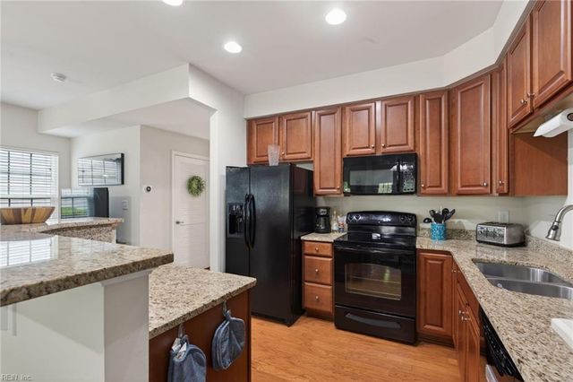 109 Riva CT, Yorktown, VA 23690