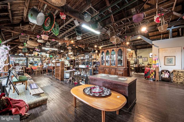 2933 E HIGH ST, Pottstown, PA 19464