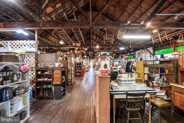 2933 E HIGH ST, Pottstown, PA 19464