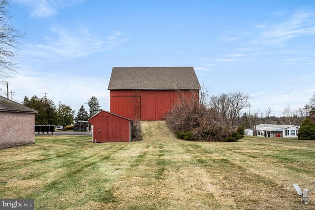 2933 E HIGH ST, Pottstown, PA 19464