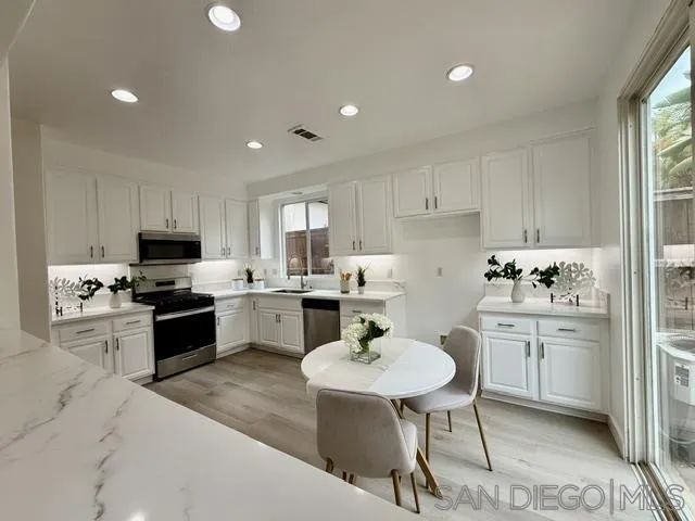 426 Camino Hermoso, San Marcos, CA 92078