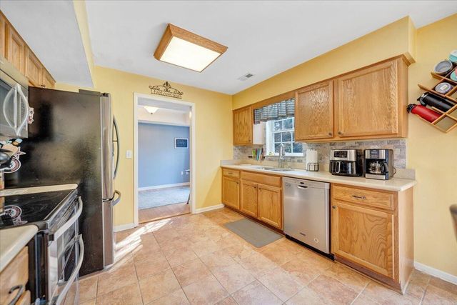 6124 Carolina TRL, Roanoke, VA 24019