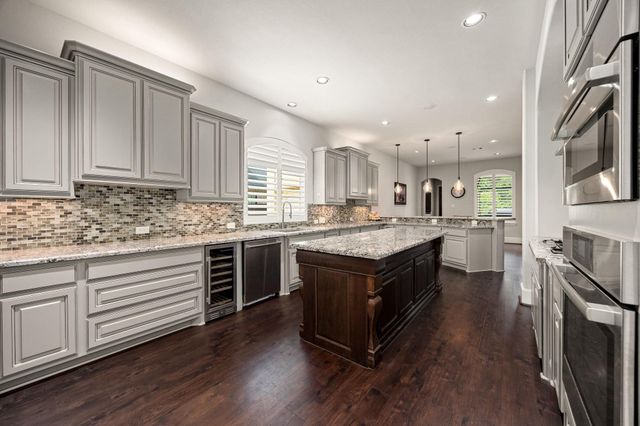 915 Windsor Woods Lane, Katy, TX 77494