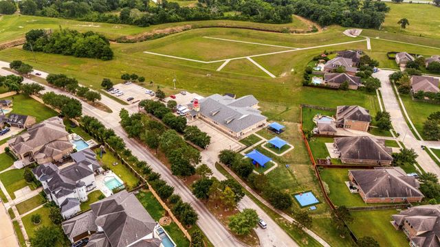 915 Windsor Woods Lane, Katy, TX 77494