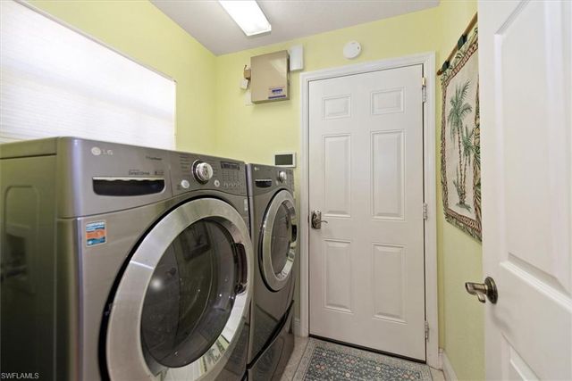 2306 Summersweet DR, Alva, FL 33920