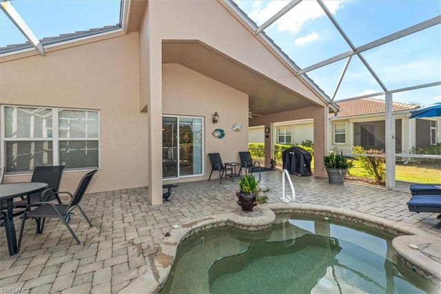 2306 Summersweet DR, Alva, FL 33920
