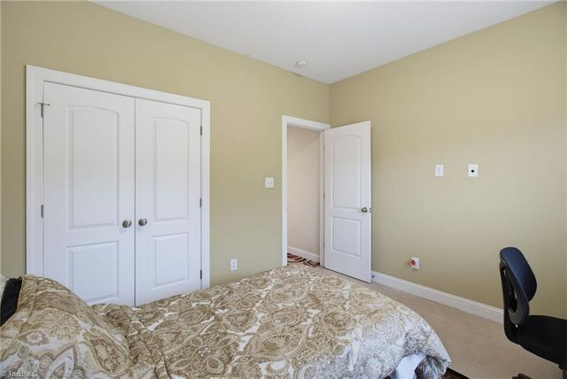 5917 Kenville Green Circle, Kernersville, NC 27284