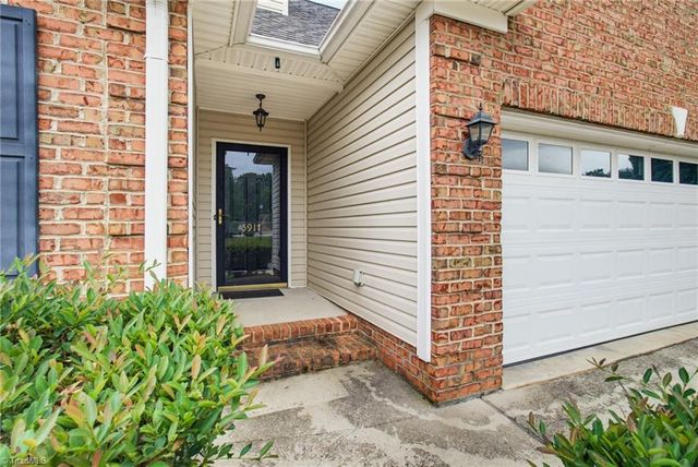 5917 Kenville Green Circle, Kernersville, NC 27284