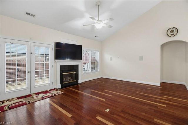 5917 Kenville Green Circle, Kernersville, NC 27284