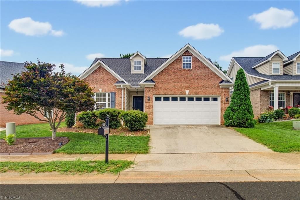 5917 Kenville Green Circle, Kernersville, NC 27284