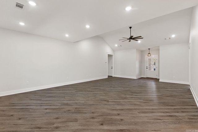 44 Sky Eagle Drive, Greenbrier, AR 72058