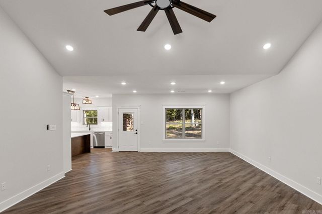 44 Sky Eagle Drive, Greenbrier, AR 72058