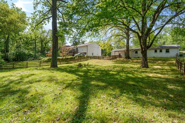 444 Foothill Dr, Nashville, TN 37217