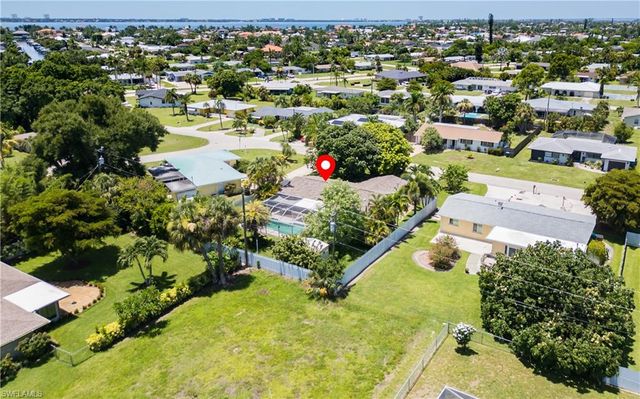 5243 Sunnybrook CT, Cape Coral, FL 33904
