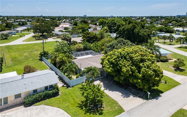 5243 Sunnybrook CT, Cape Coral, FL 33904