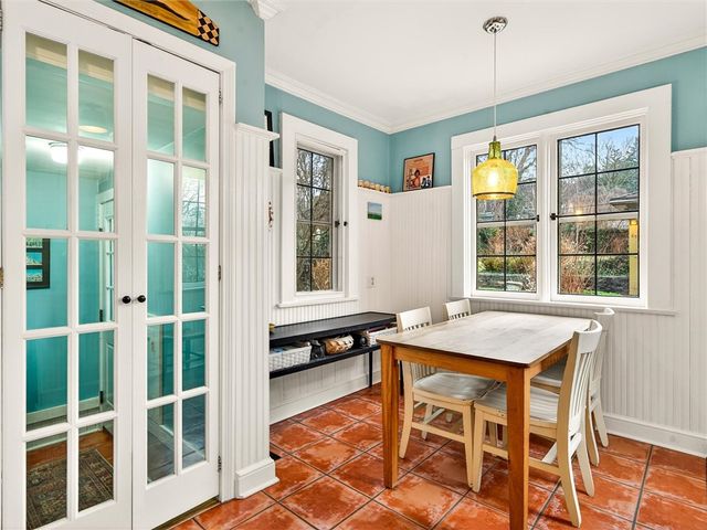 204 Oakdale Drive, Brighton, NY 14618